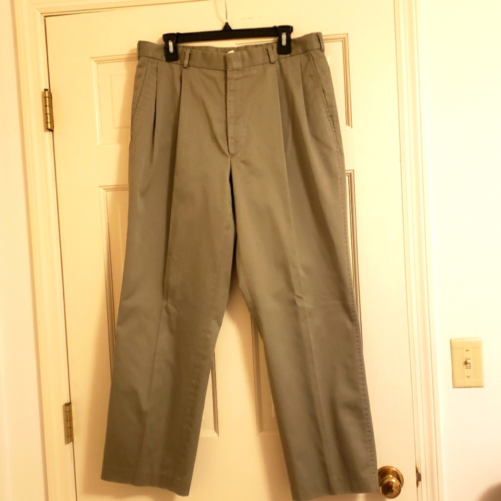 L.L. Bean olive green mens dress pants 35×29